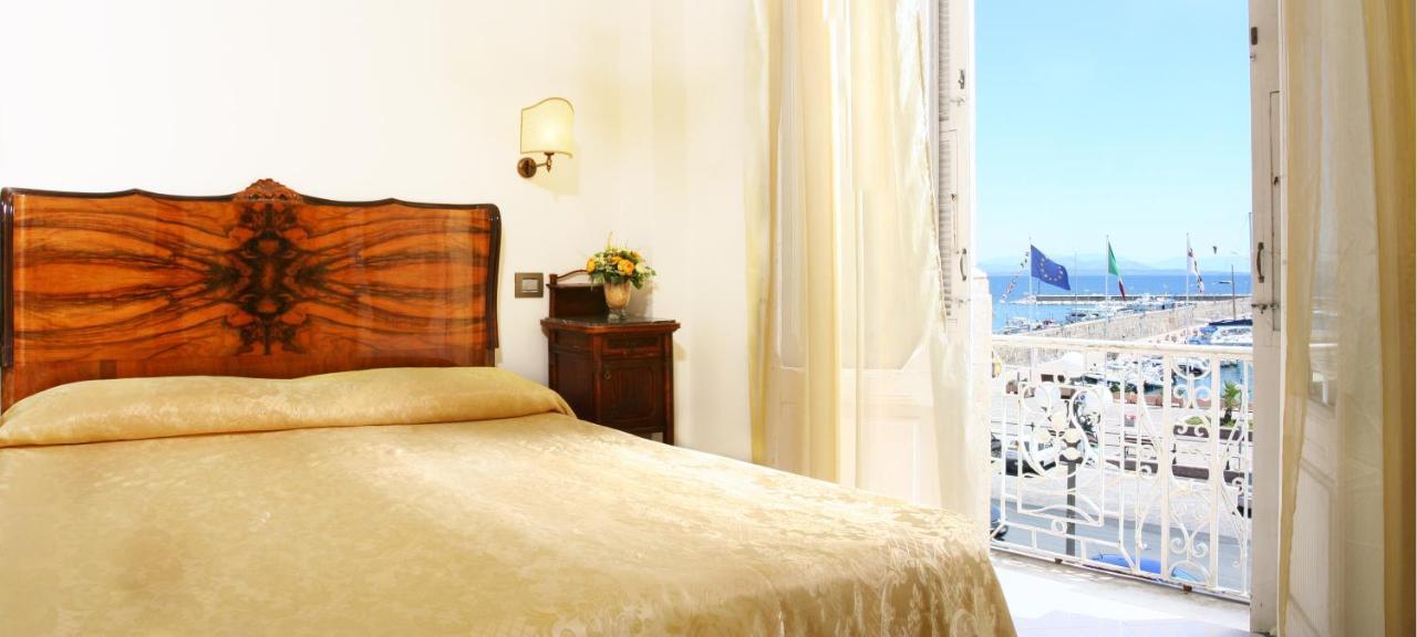 Hotel Hieracon Carloforte  Ngoại thất bức ảnh