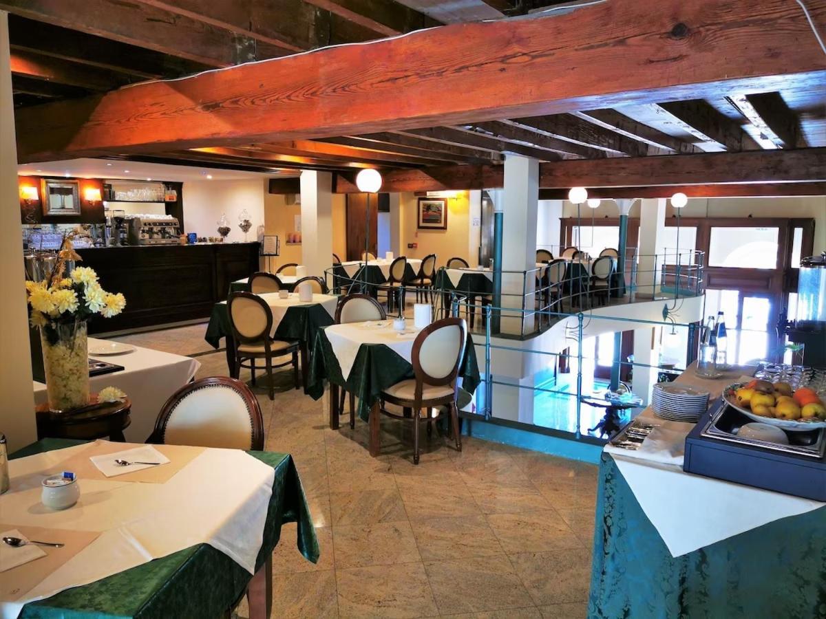 Hotel Hieracon Carloforte  Ngoại thất bức ảnh