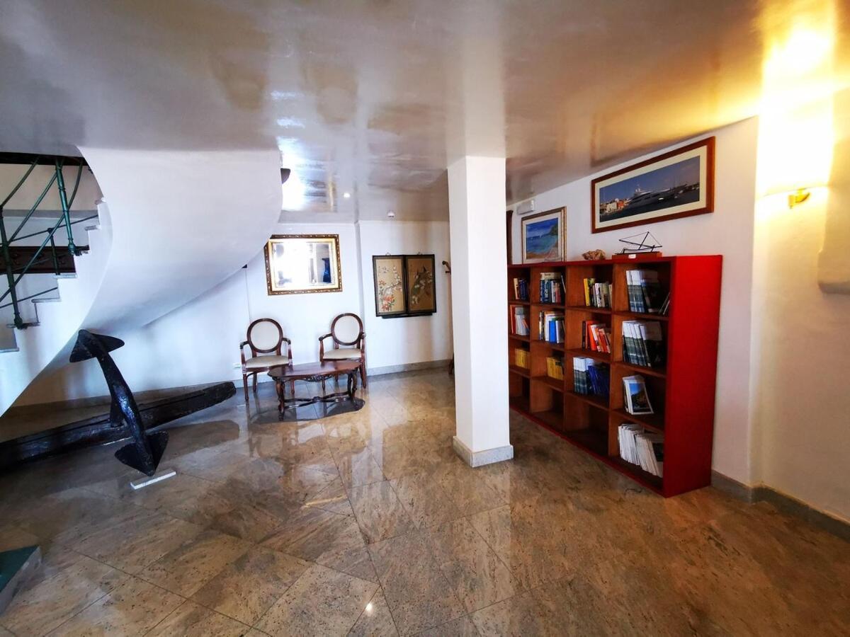 Hotel Hieracon Carloforte  Ngoại thất bức ảnh