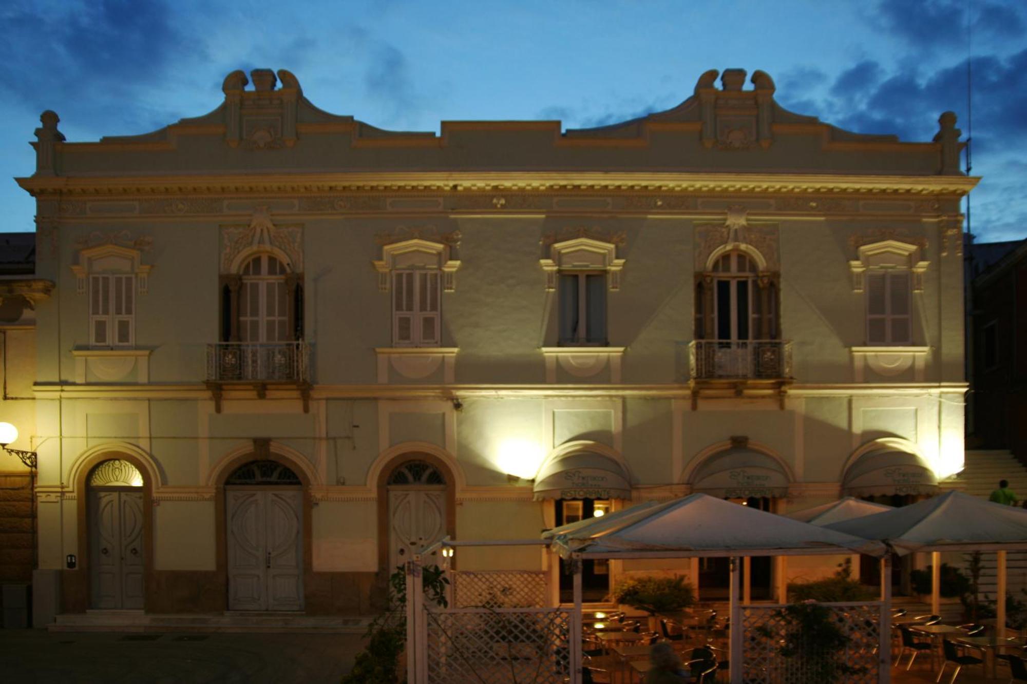 Hotel Hieracon Carloforte  Ngoại thất bức ảnh