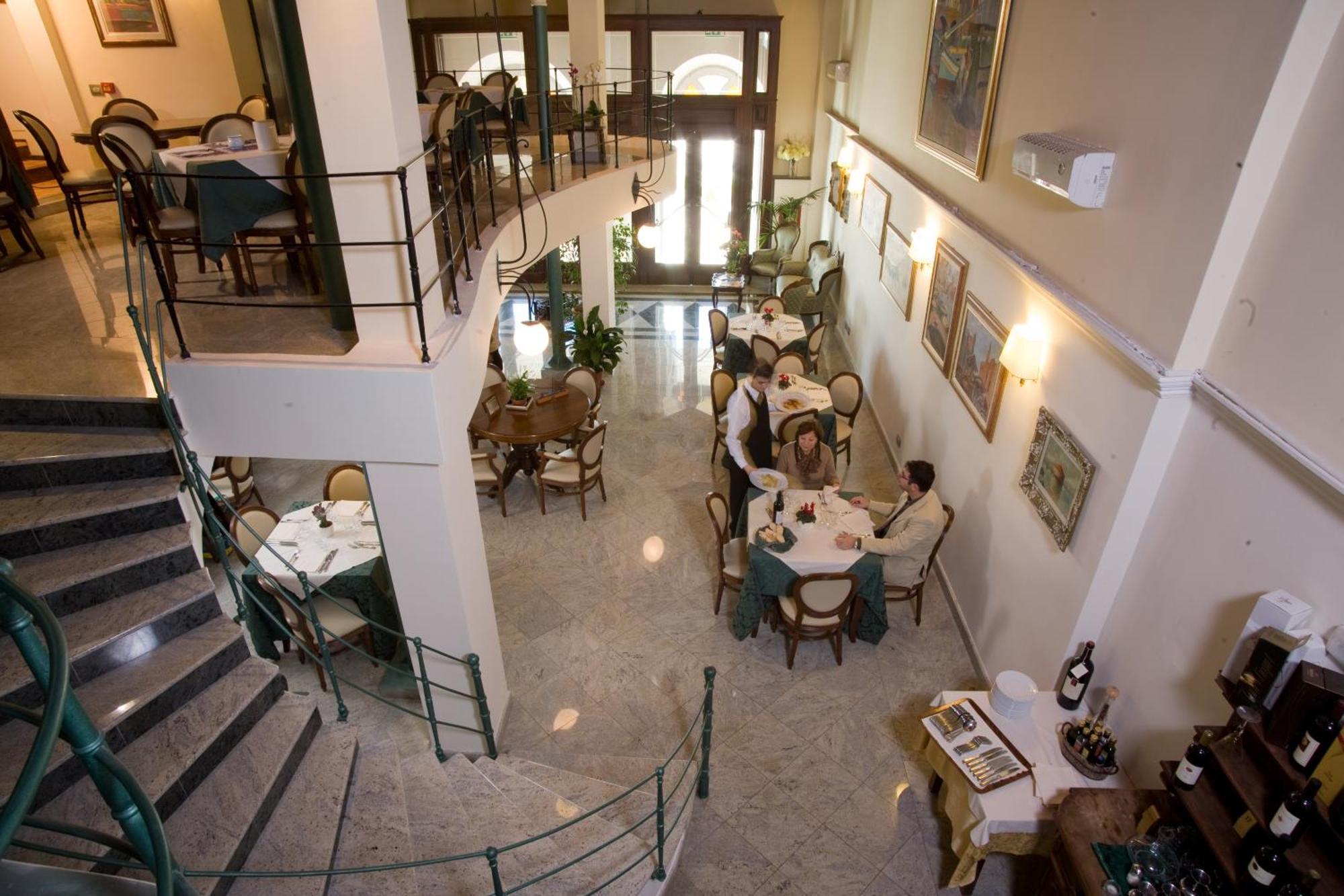 Hotel Hieracon Carloforte  Ngoại thất bức ảnh