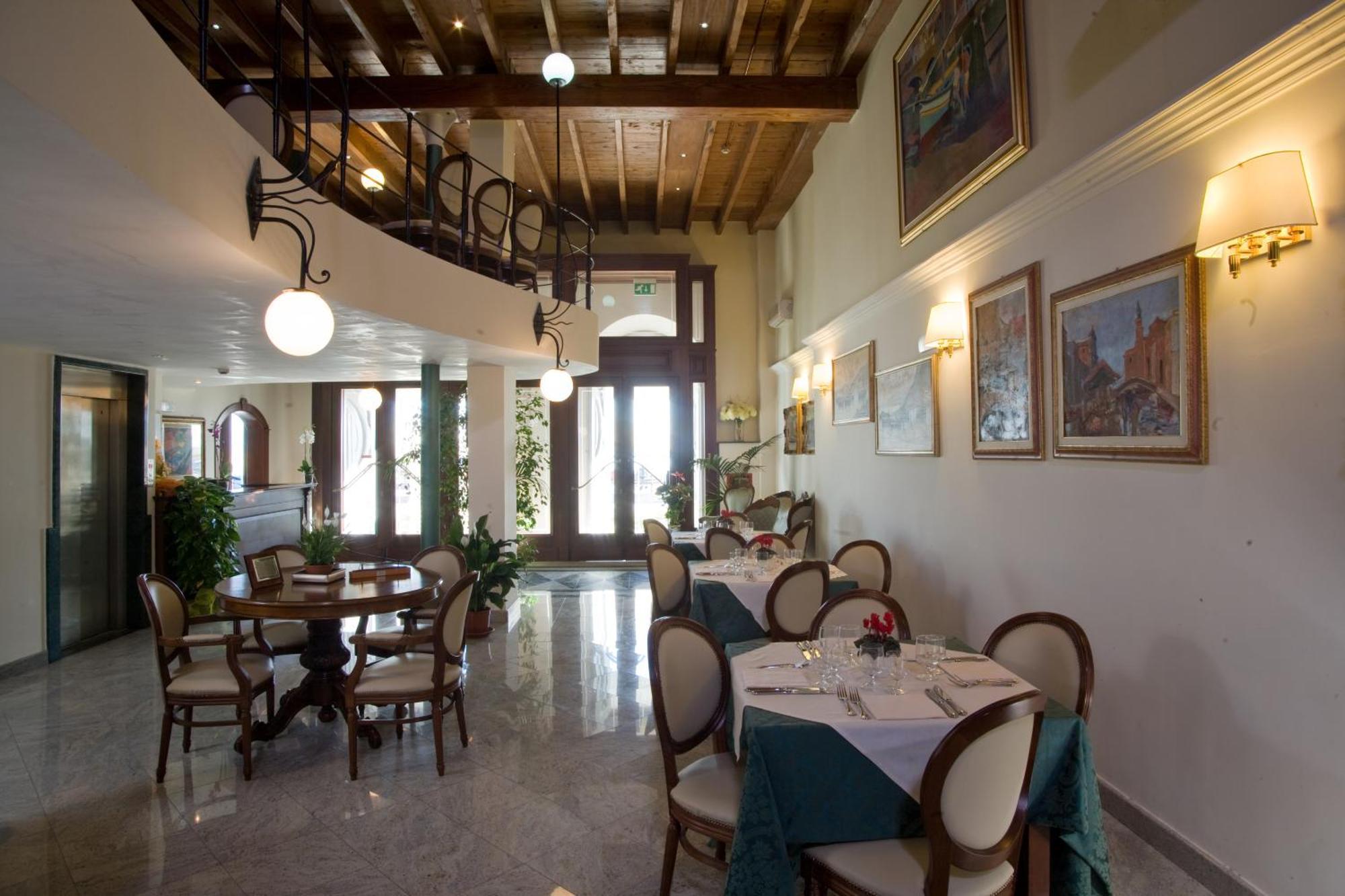 Hotel Hieracon Carloforte  Ngoại thất bức ảnh